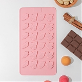 Форма силиконовая "Листики" 24 ячейки